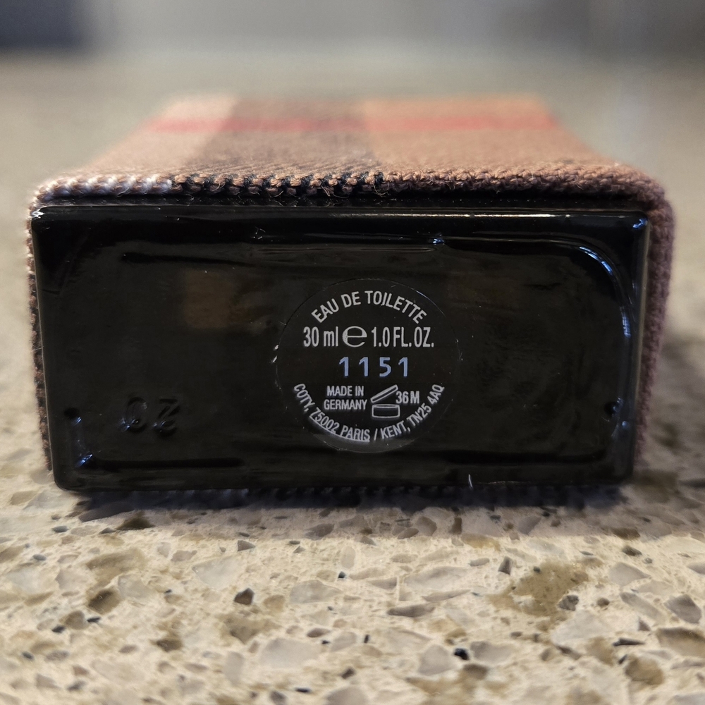 Burberry Plaid Eau de Toilette 30ml - Picture 2 of 2